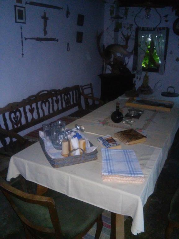 בית הארחה Muzilovcica 	Rural Tourism Family Ravlic מראה חיצוני תמונה